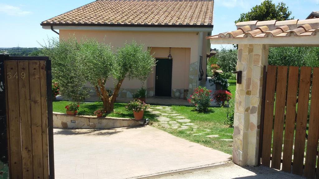 Villa Lilly Rome Room photo